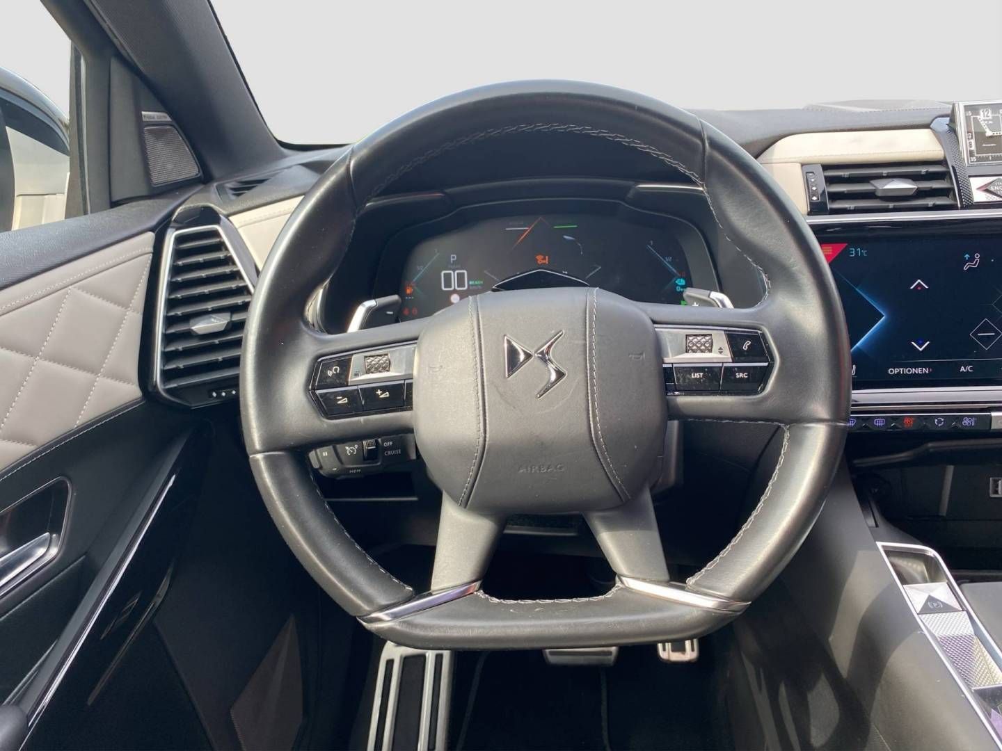 DS Automobiles DS7 (Crossback) E-Tense 300 1.6