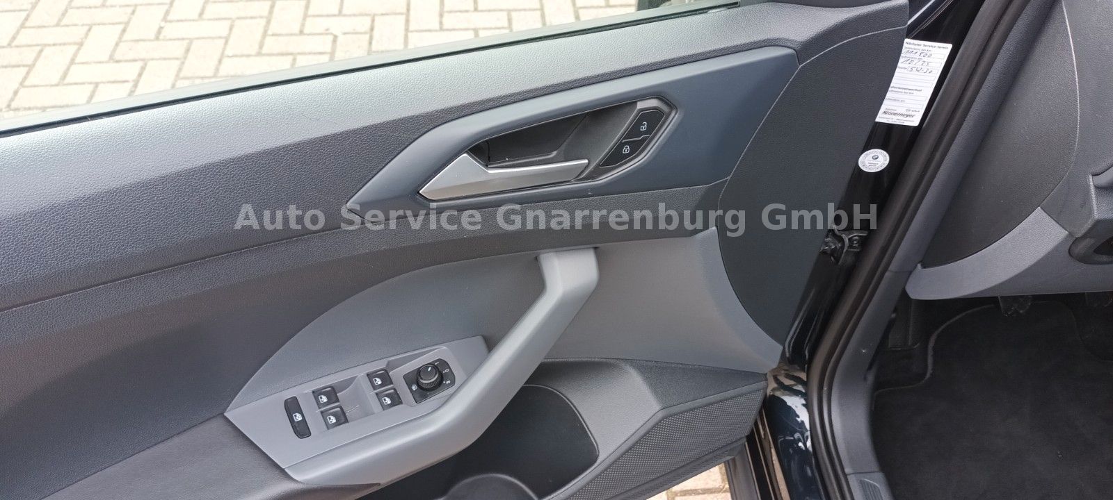 Volkswagen T-Cross - Samsaru's Car Outlet