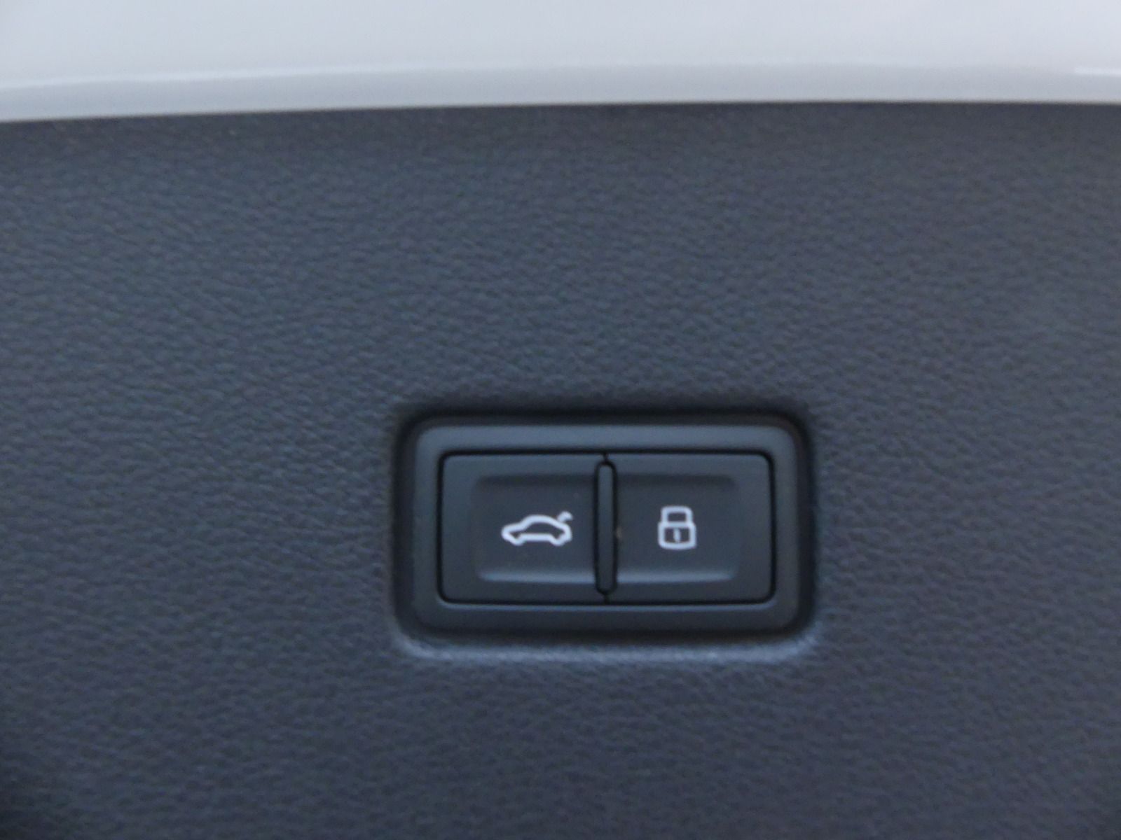 Audi RSQ8 4.0 TFSI Quattro 23''/NACHTS/HUD/MATRIX/B&O