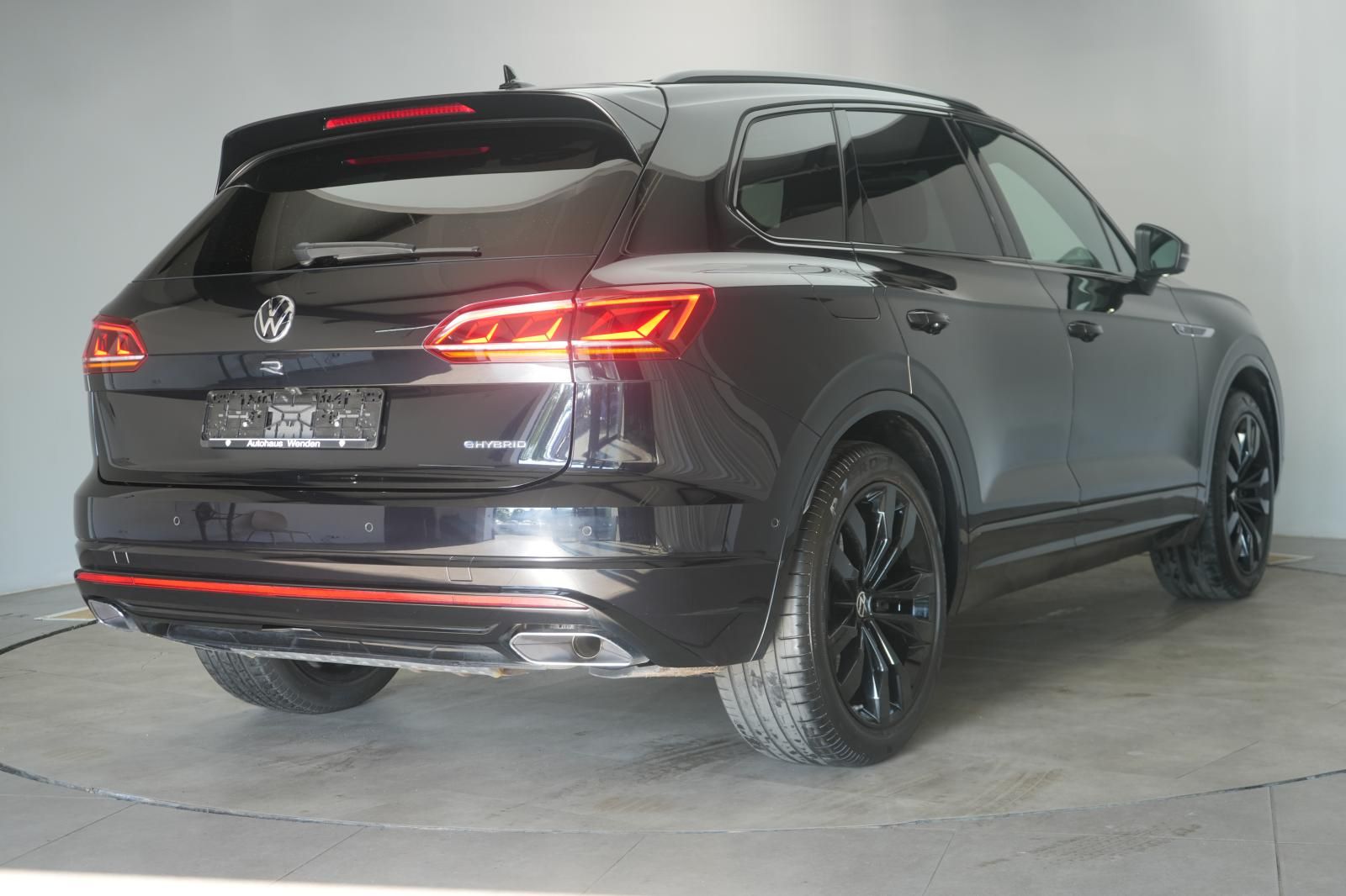 Volkswagen Touareg R 4 Motion 3.0 eHybrid Leder/ACC/Night/H