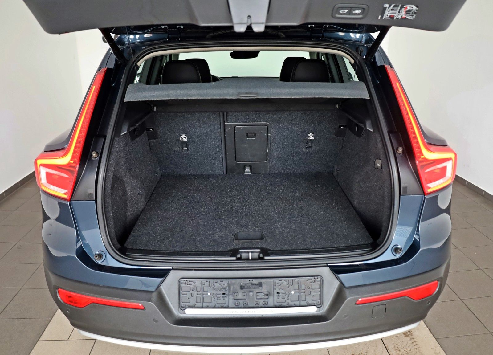 Volvo XC40 Inscription Expression,Leder,Navi,SH,AHK