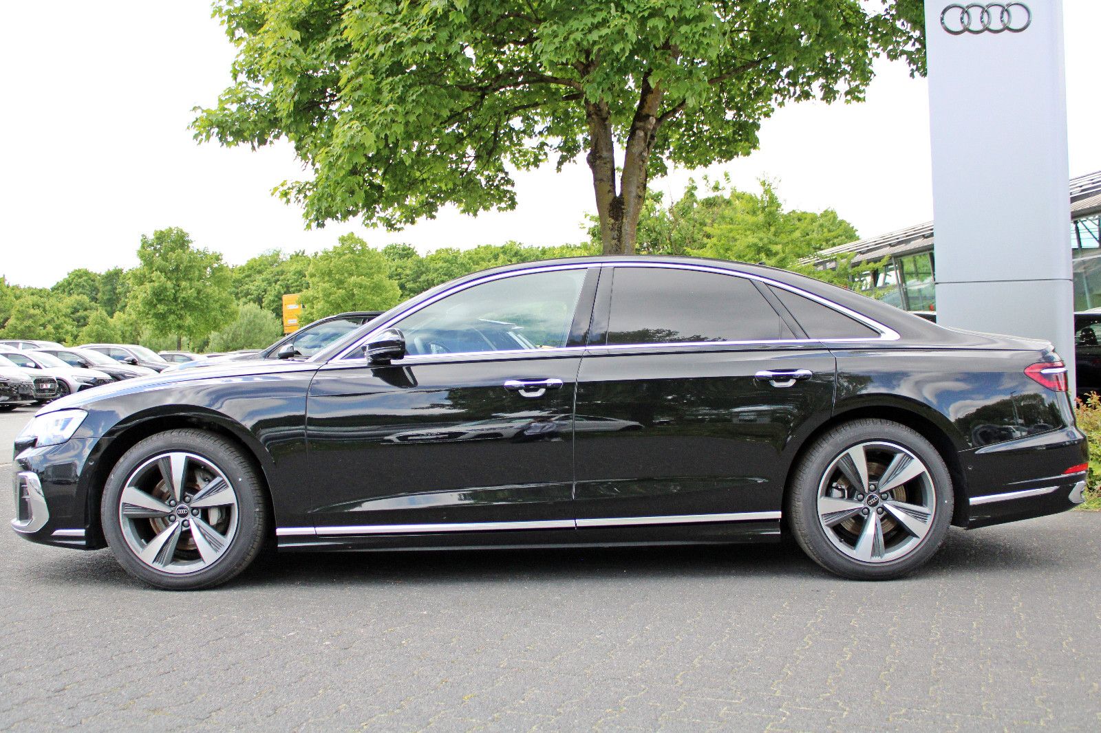 Audi A8 50TDI qu - Samsaru's Car Outlet