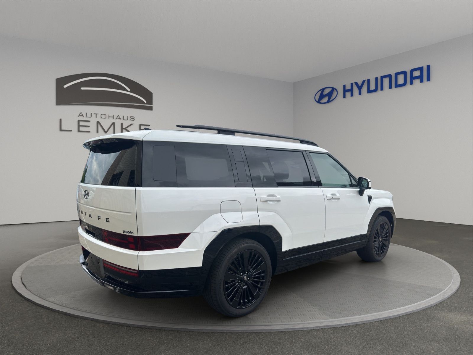 Hyundai SANTA FE 1.6 T-GDI PHEV BLACKLINE - Samsaru's Car Outlet