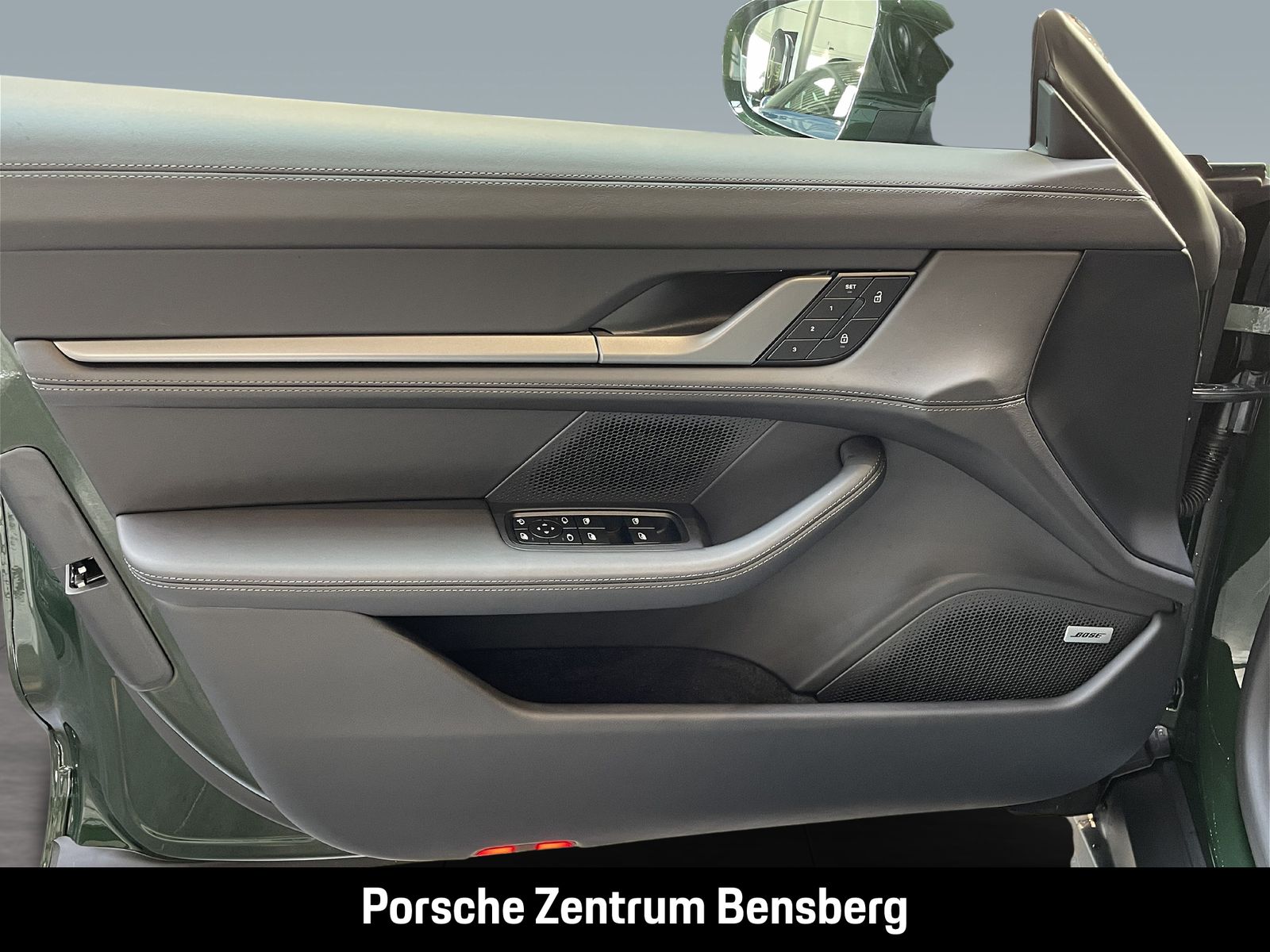 Porsche Taycan 4S Cross Turismo
