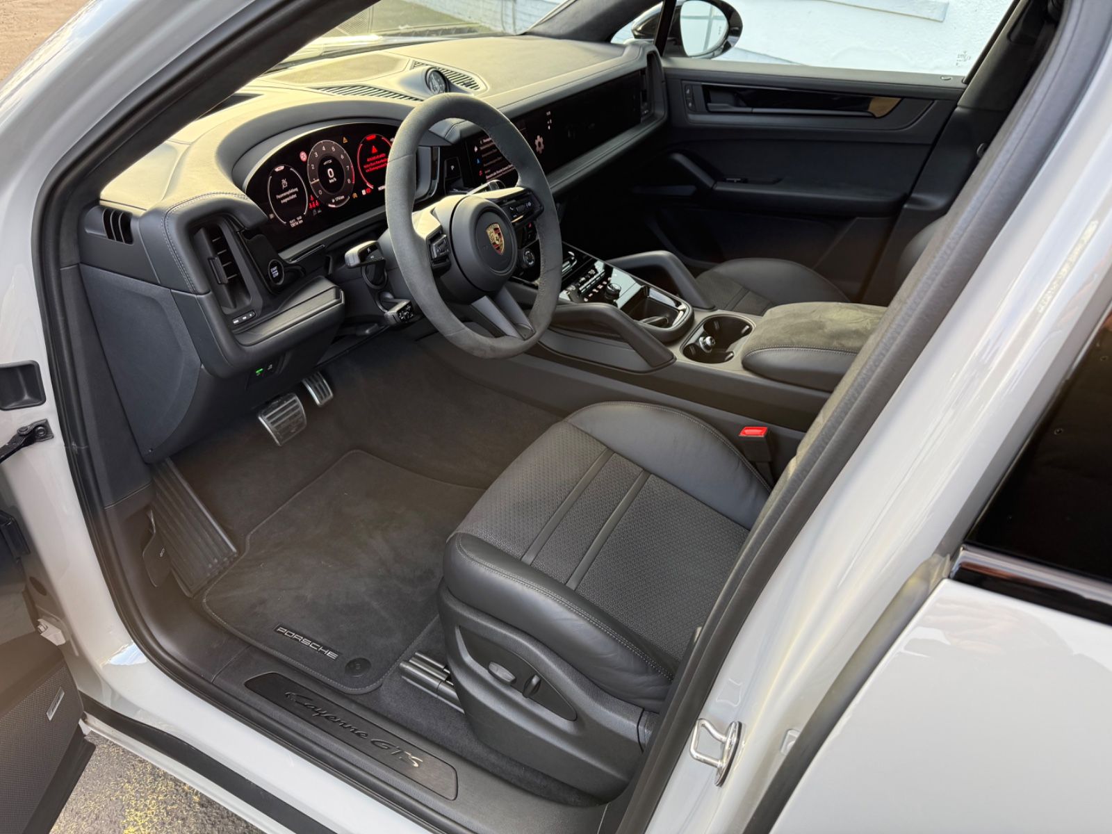 Porsche Cayenne Coupe GTS/BFD/Alu22/AHK/SoftC/VOLL