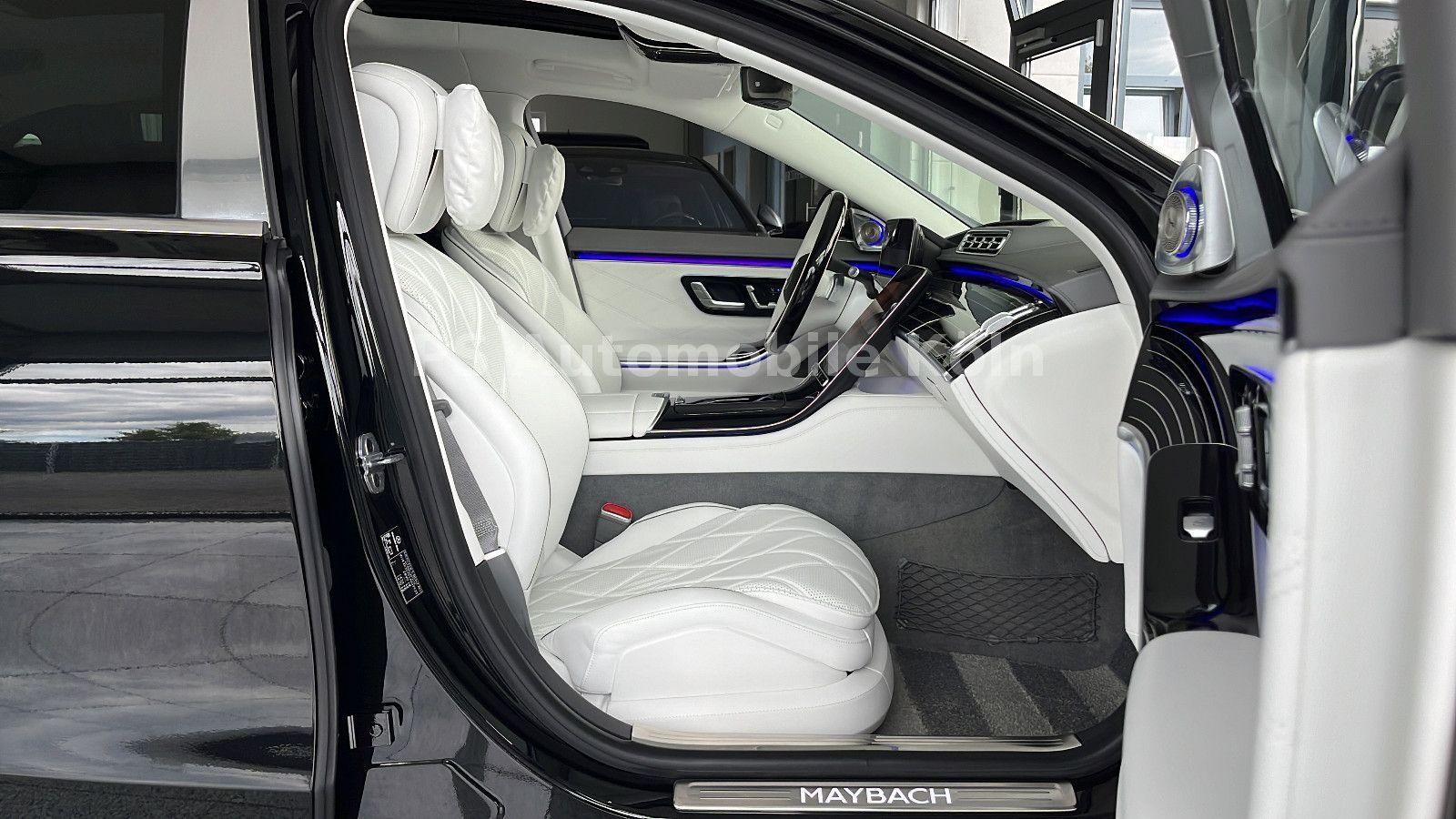 Mercedes-Benz Maybach 680 4M - Samsaru's Car Outlet