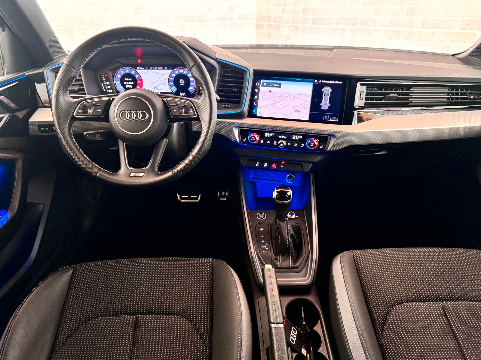 Audi A1 citycarver 35 TFSI S Line - Samsaru's Car Outlet