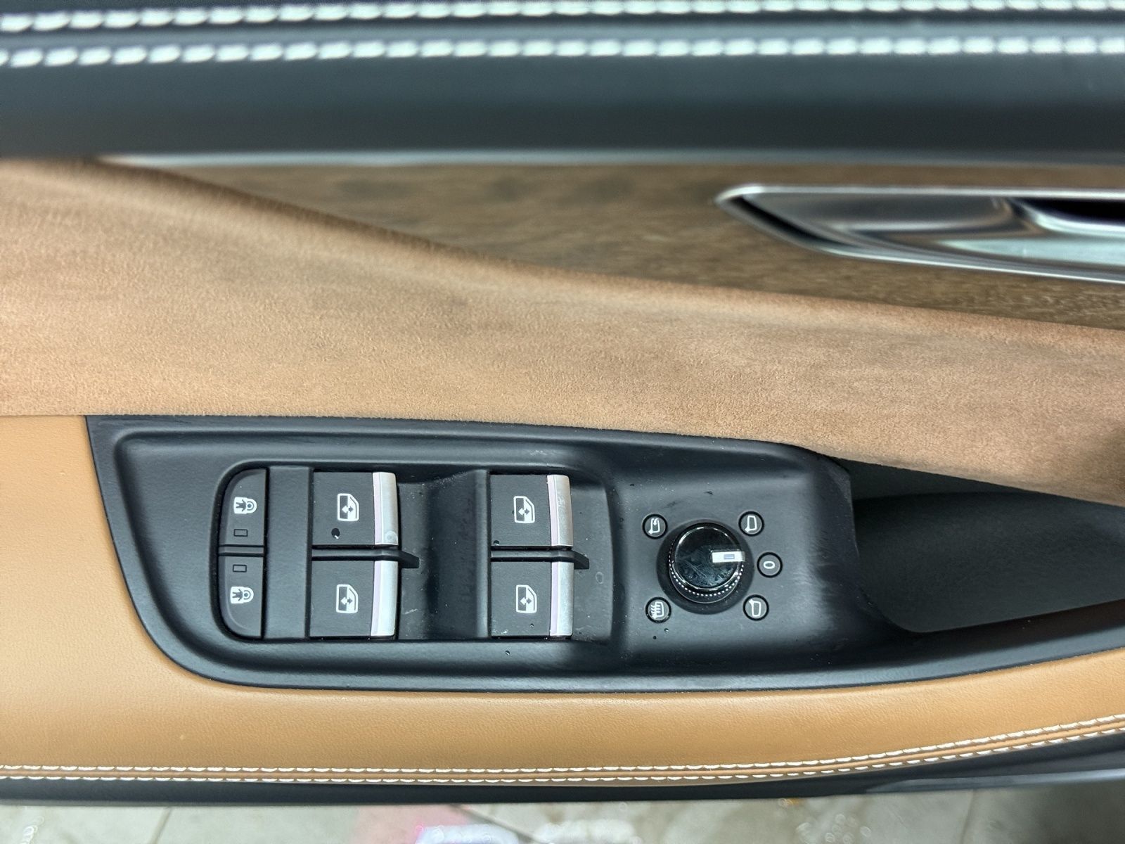 Audi RSQ8 TFSI Q EXCLUSIVE UPE192 LM23 KERAMIK PANO M