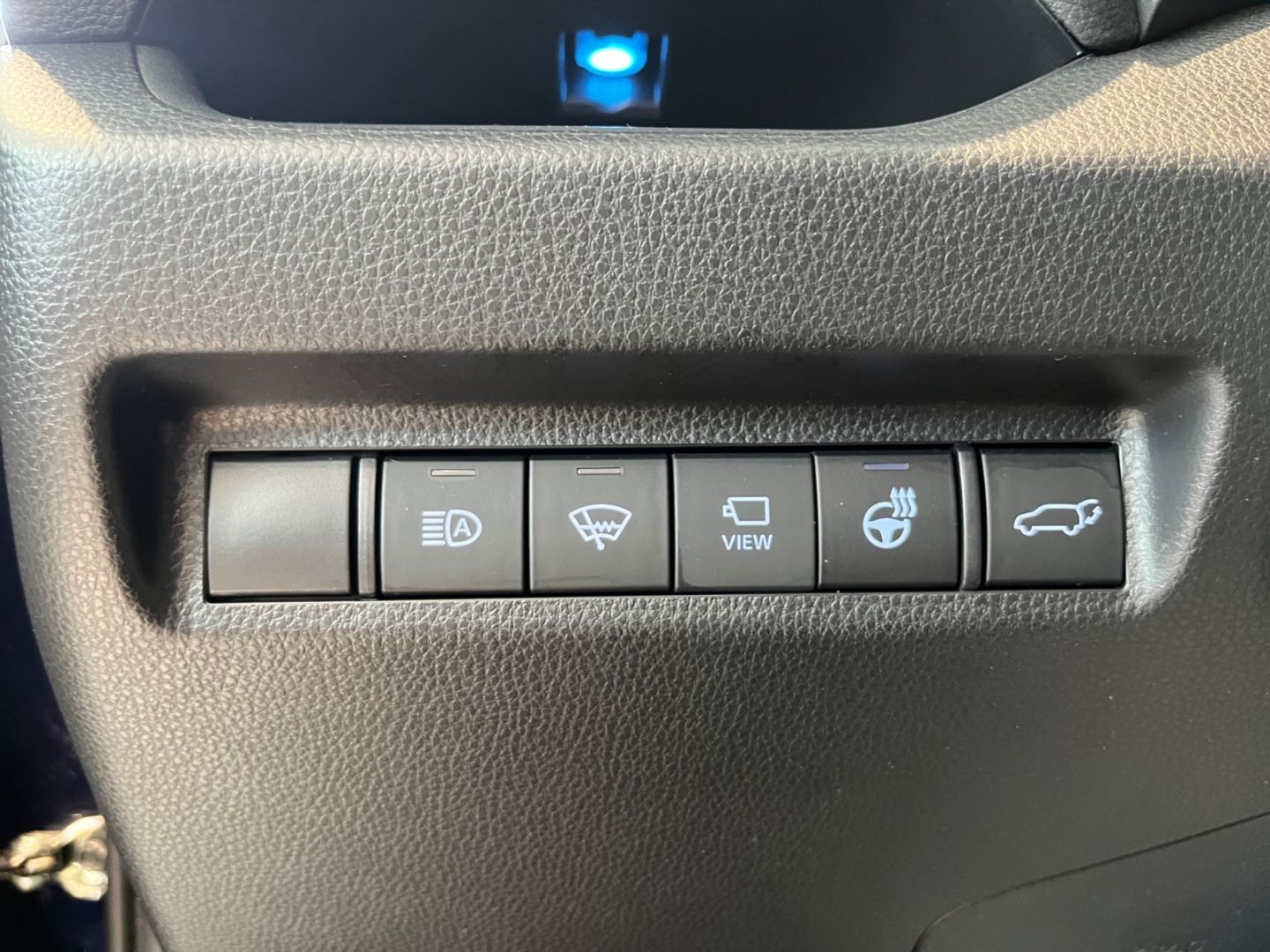 Toyota RAV 4 2.5 4x4 Hybrid Style - Samsaru's Car Outlet