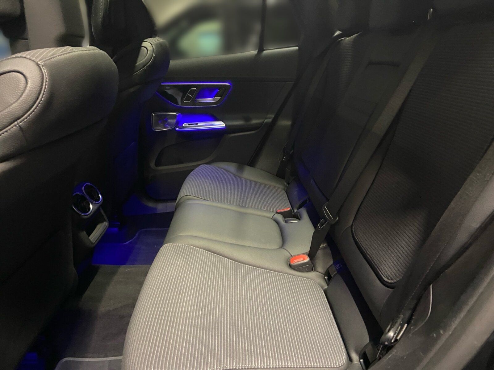 Mercedes-Benz GLC 300 e 4M *AVANTGARDE*AHK*360°*PANO*STHZ*MEM*