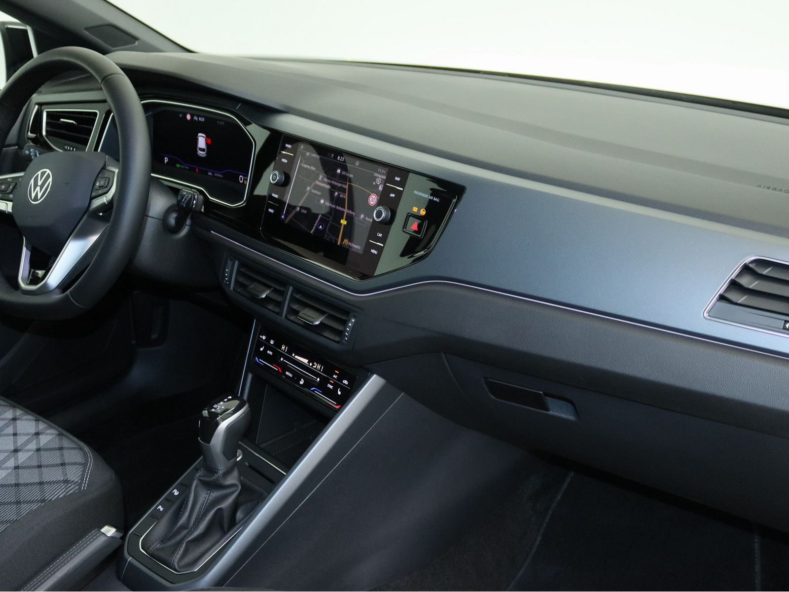 Volkswagen Polo 1.0 TSI R-Line MATRIX-LED ACC NAVI KAMERA