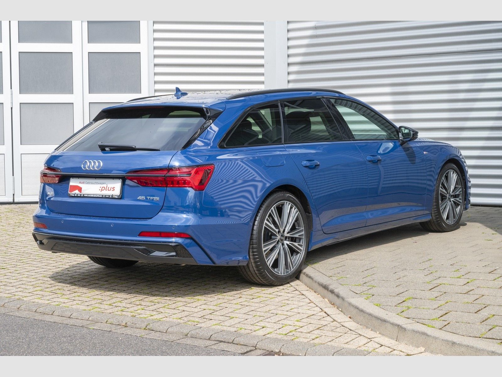 Audi A6 Avant 45 TFSI S line S tronic - Samsaru's Car Outlet