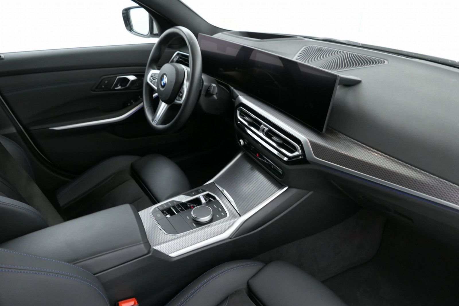 BMW 320d Touring M-Sport - Samsaru's Car Outlet