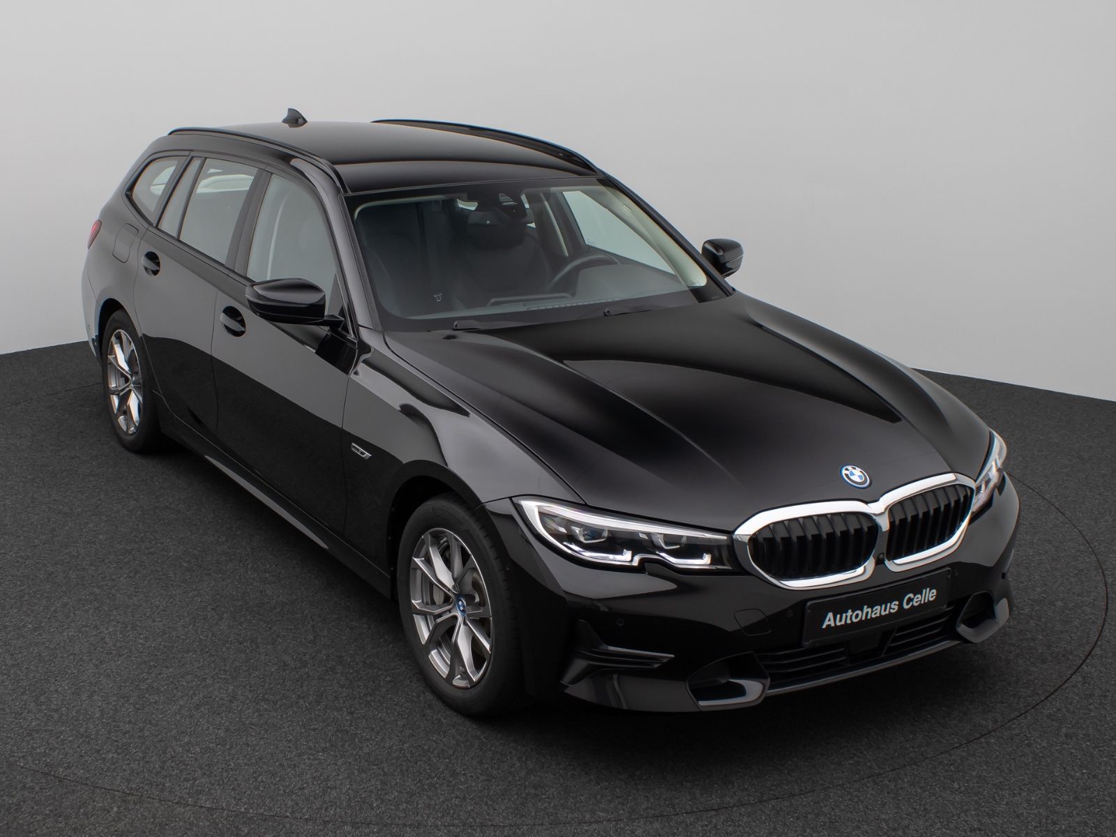 BMW 330e xD Sport Line 360°DAB Stop&Go LED Alarm AHK