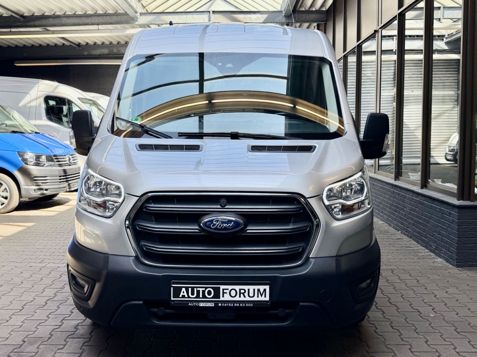 Ford Transit 2.0 D L2H2 AUTOMATIK AHK STANDHEIZG NAVI