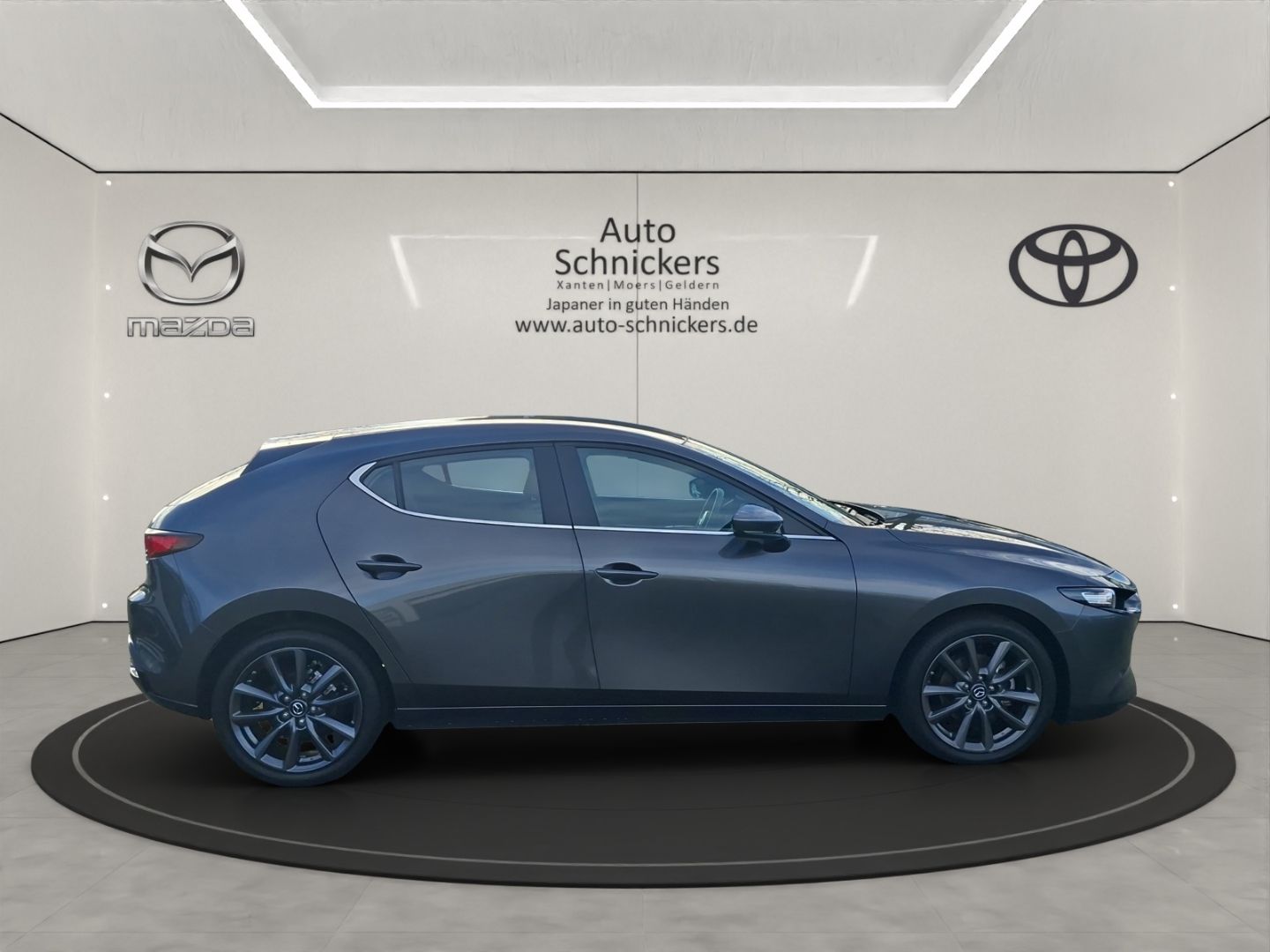Mazda 3 SKYACTIV-G EXCLUSIVE-LINE+KAMERA !!
