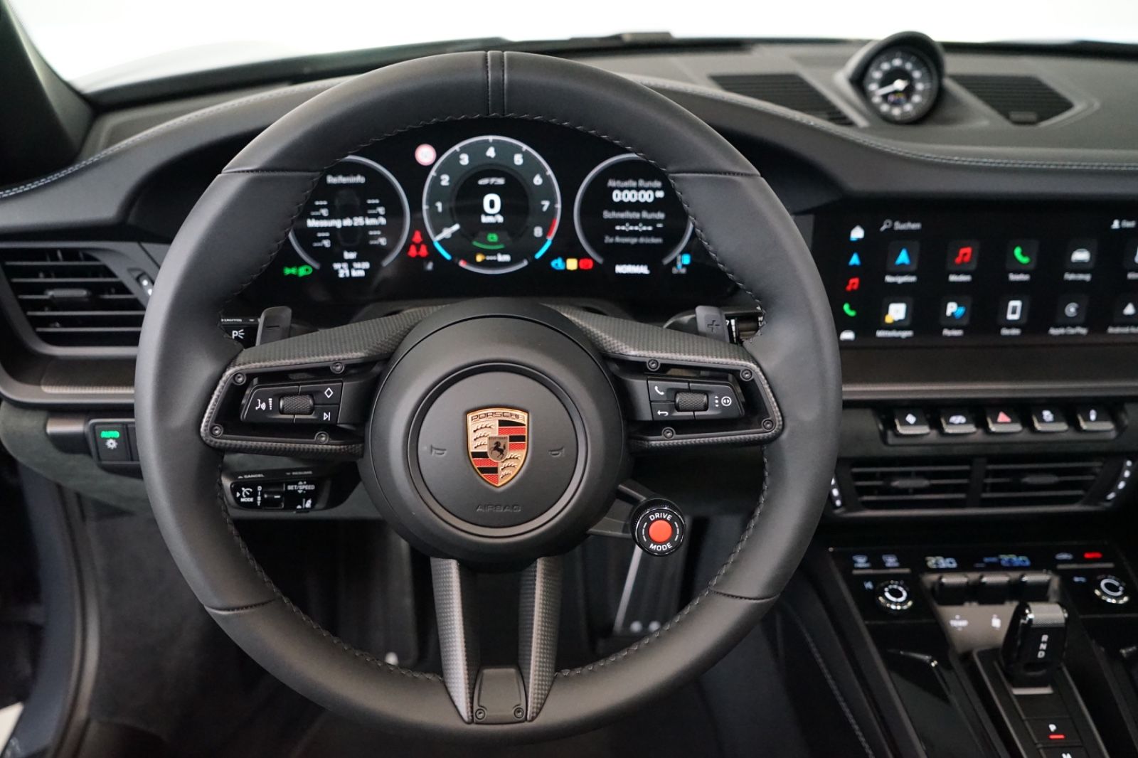 Porsche Targa 4 GTS + MY25 + CARBON + BOSE + 360