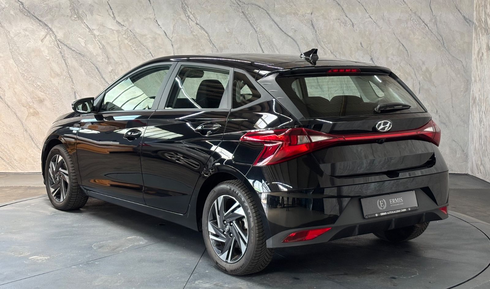 Hyundai i20 Trend Mild-Hybrid+Navi+1.Hand+MwSt.