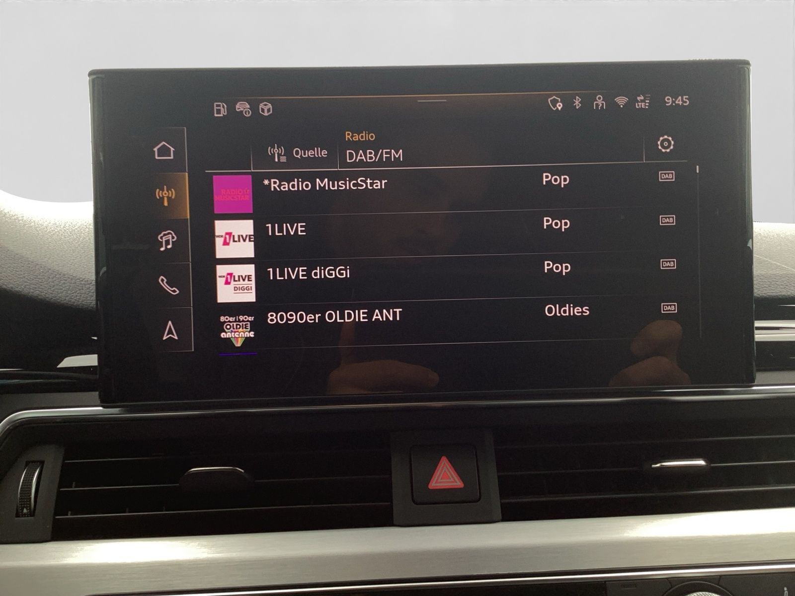 Audi A4 Avant 40 TFSI Q 2x S LINE AHK MATRIX-LED LM19