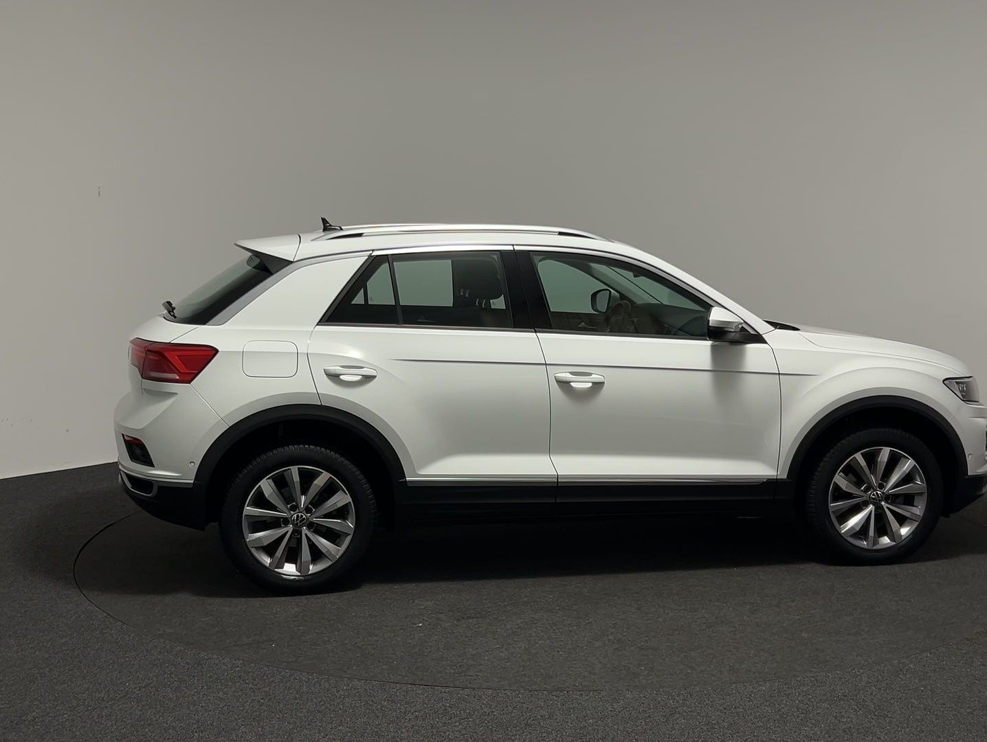 Volkswagen T-Roc Style 1.5TSI DSG - Samsaru's Car Outlet