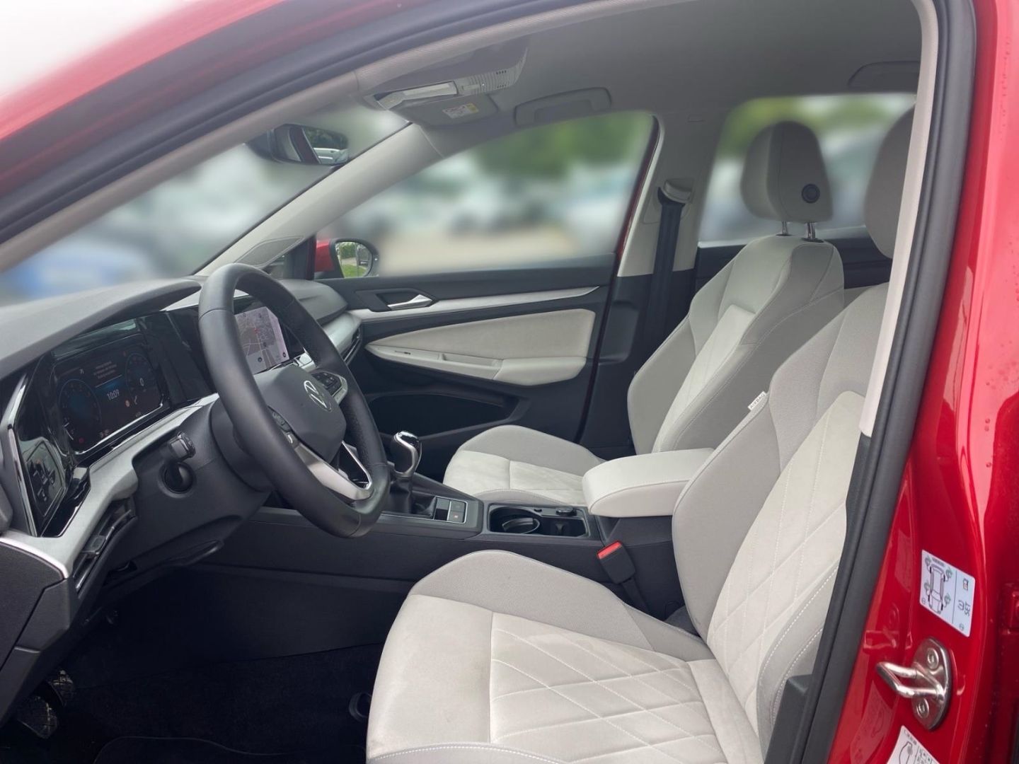 Volkswagen Golf 8 VIII Life 1.5 TSI - Samsaru's Car Outlet