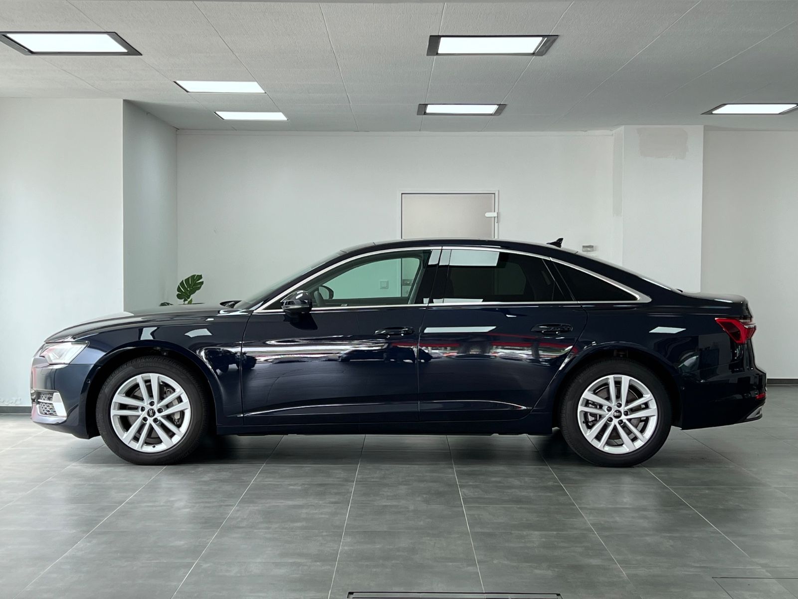 Audi A6 Lim. 45 TFSI advanced - Samsaru's Car Outlet