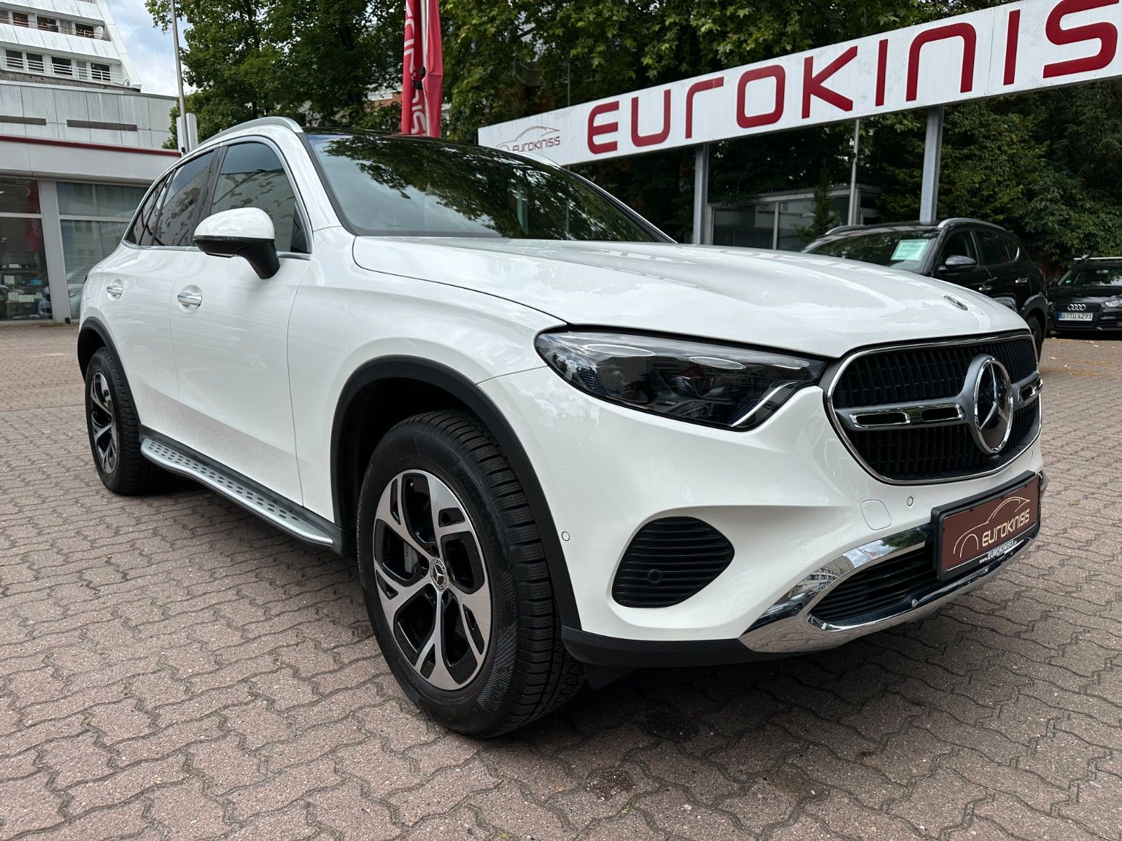 Mercedes-Benz GLC 400e 4M - Samsaru's Car Outlet