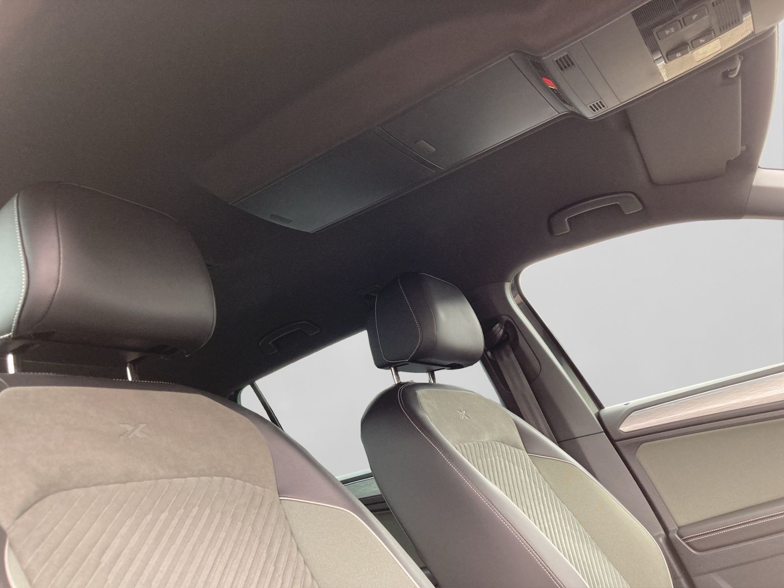 Seat Tarraco Xperience 1.4 e-Hybrid AHK+LED+SHZ+NAVI