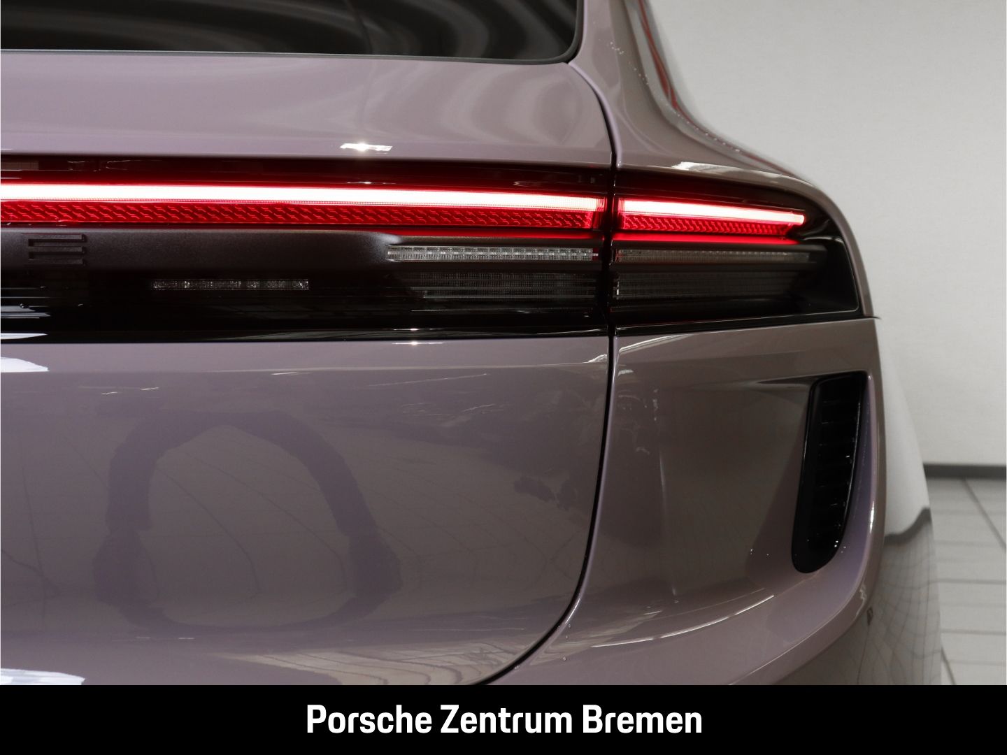 Porsche Macan Turbo - Samsaru's Car Outlet