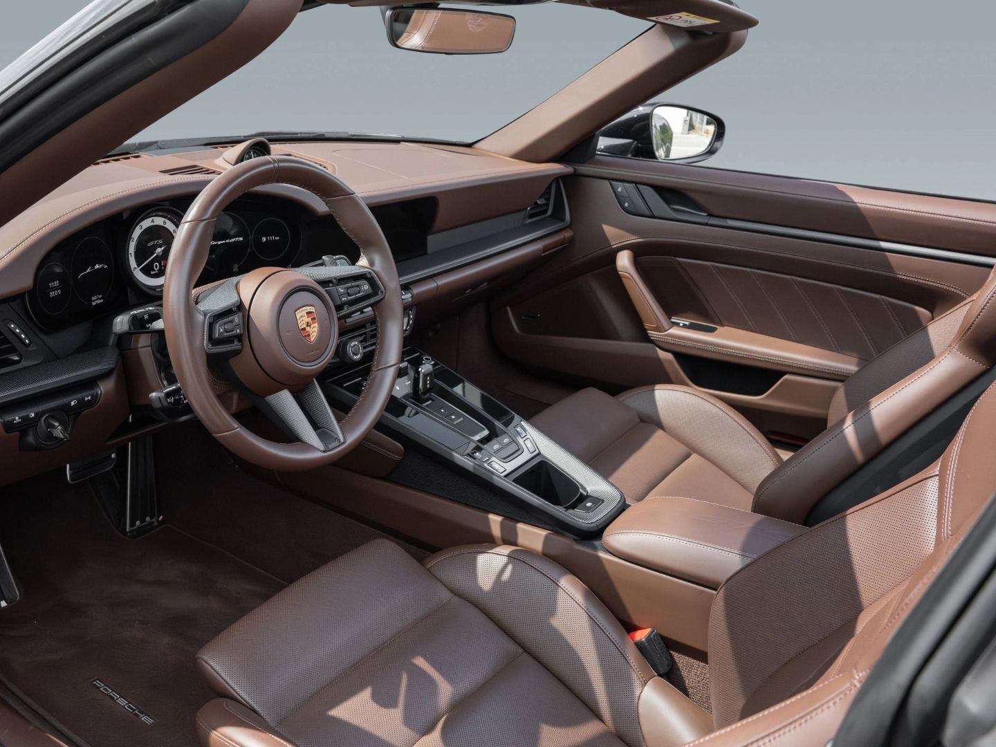 Porsche 992 911 Targa 4 GTS Matrix InnoDrive 18 Weg Sitz