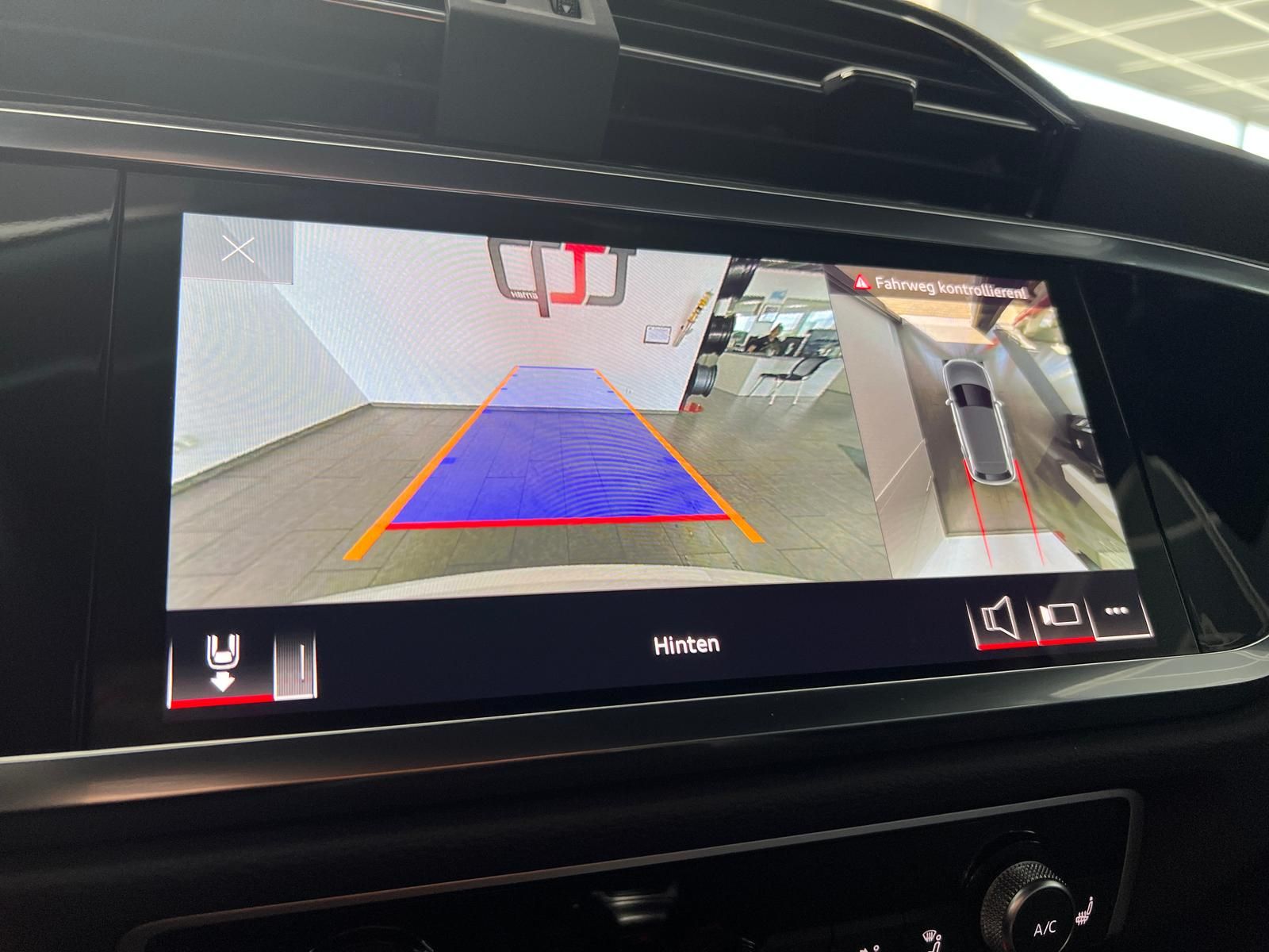 Audi Q3 40 TDI quattro - Samsaru's Car Outlet