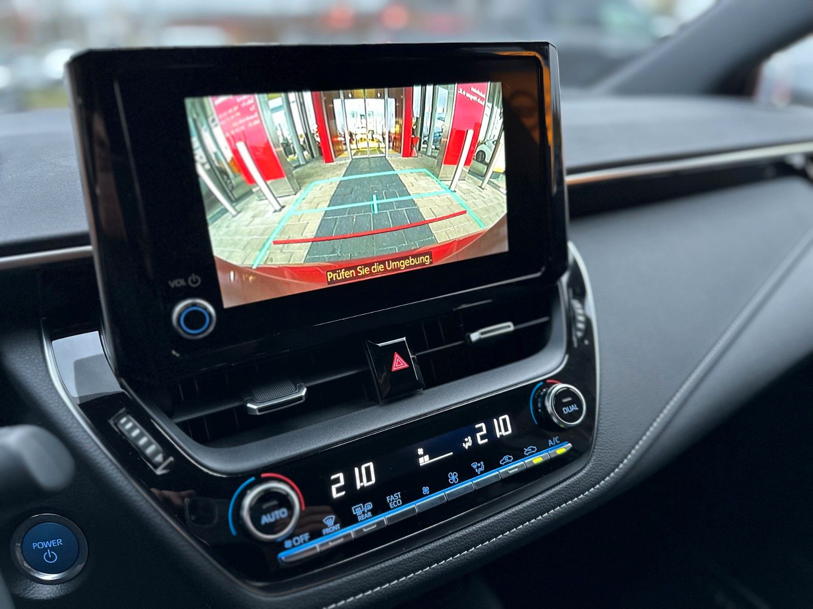 Toyota Corolla 2.0 Hybrid - Samsaru's Car Outlet