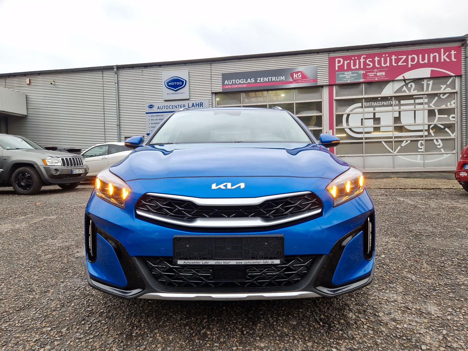 Kia XCeed Exclusive - Samsaru's Car Outlet