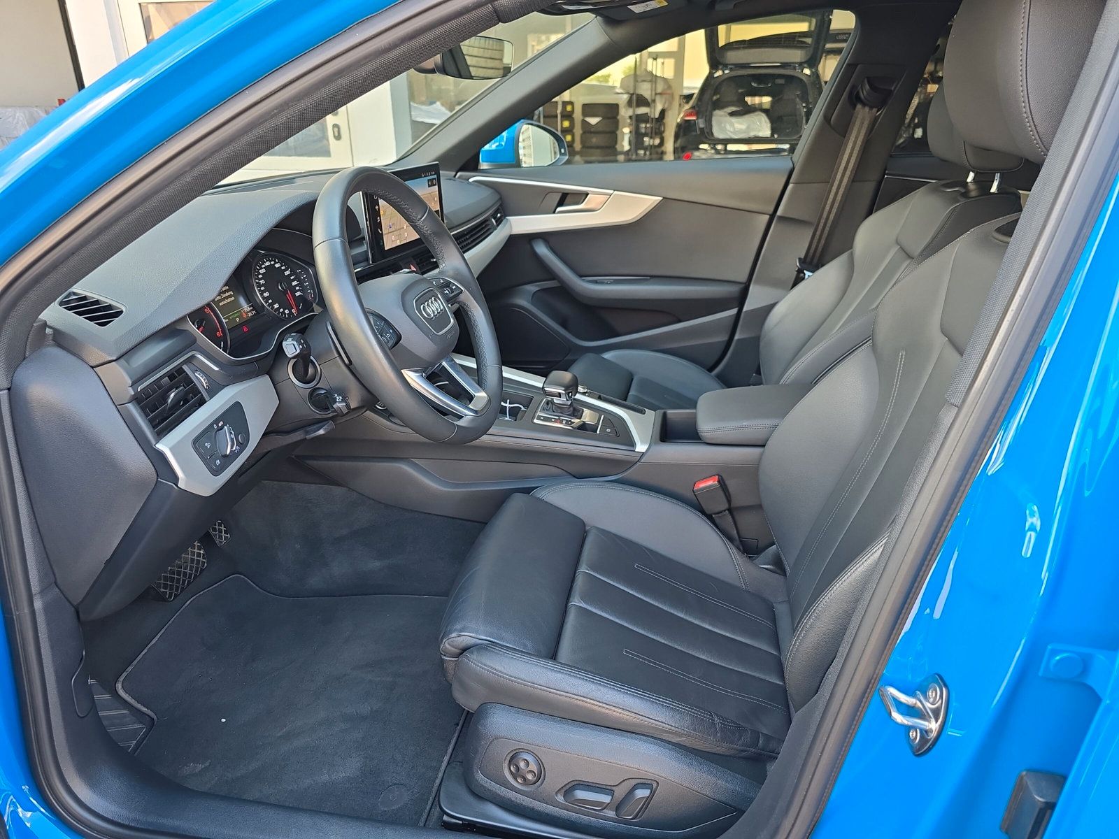 Audi A4 Avant 40 TDI S LINE - Samsaru's Car Outlet