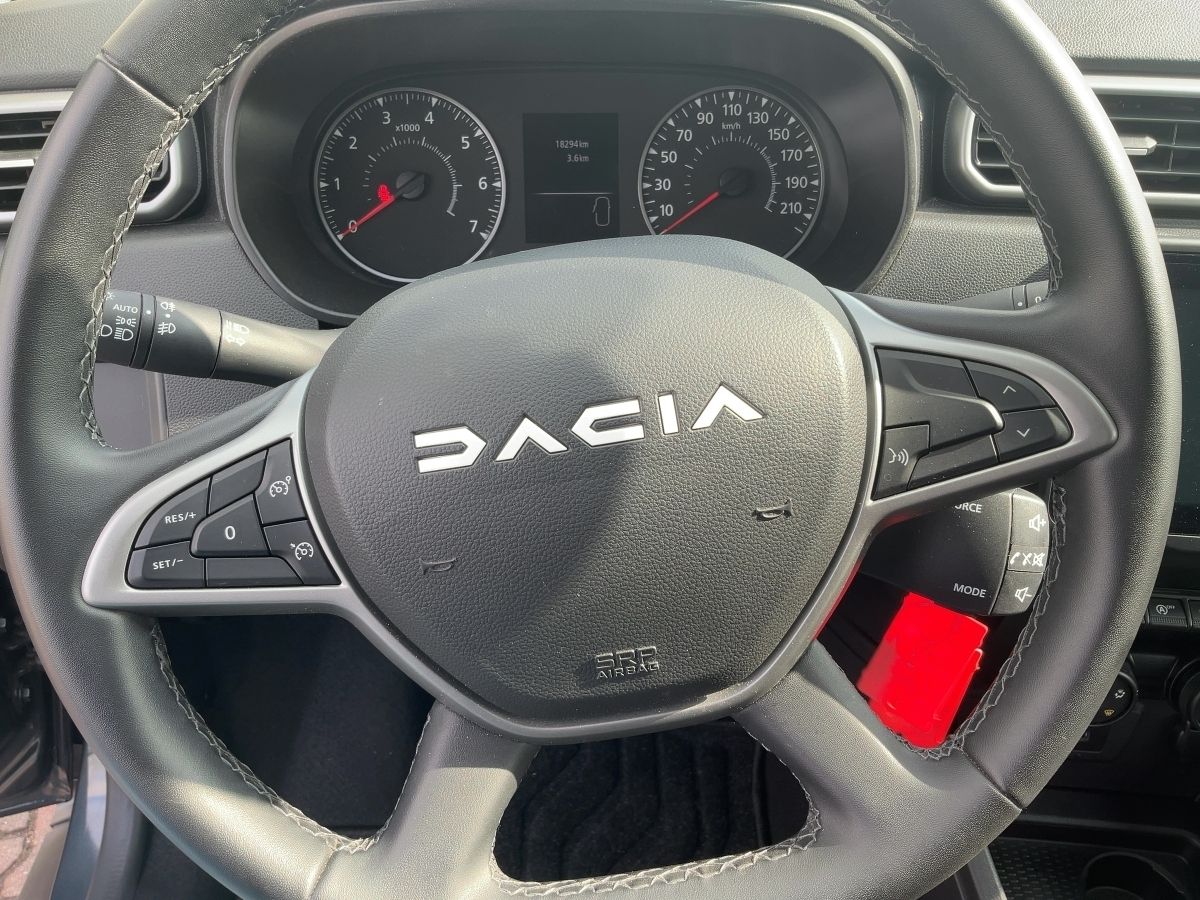 Dacia Duster - Samsaru's Car Outlet