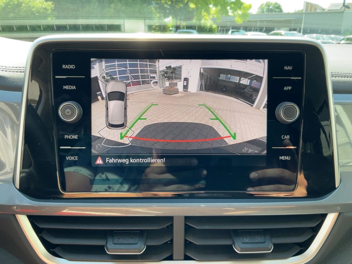 Volkswagen T-Roc 1.5 TSI DSG STYLE - Samsaru's Car Outlet