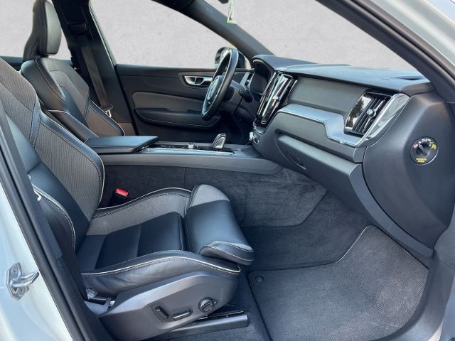 Volvo XC60 R Design T6 21''LM AHK ACC Google DAB Harma