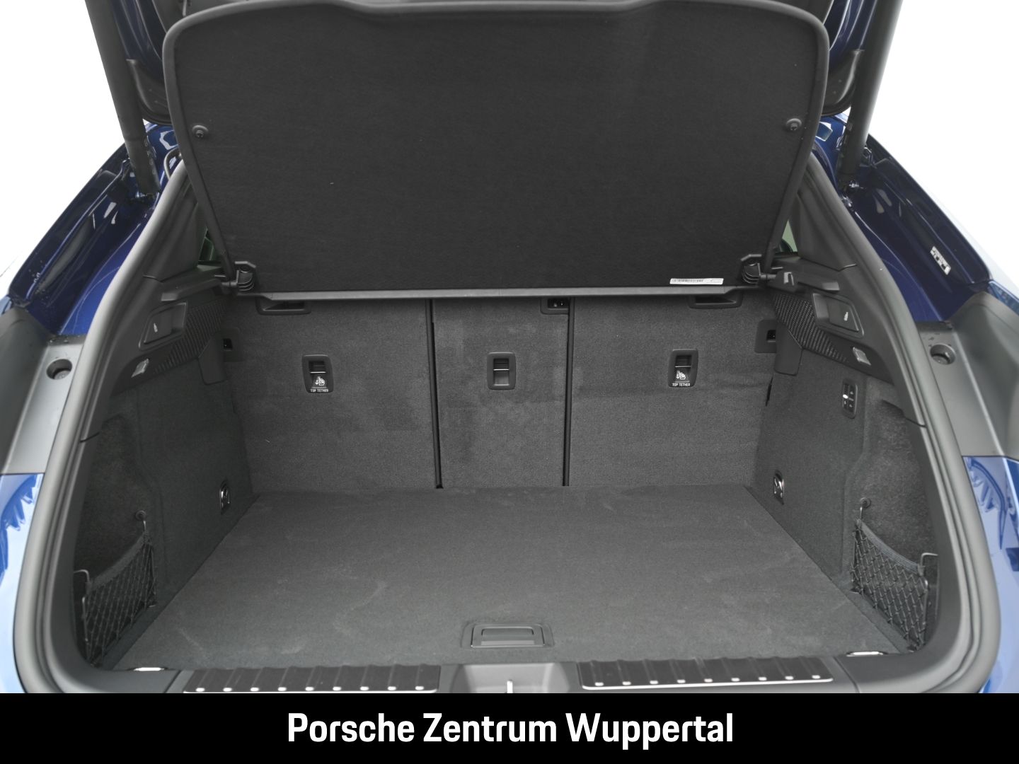 Porsche Macan LED-Matrix Surround-View Abstandstempomat