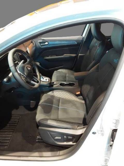Renault ARKANA ESPRIT ALPINE Full Hybrid - Samsaru's Car Outlet
