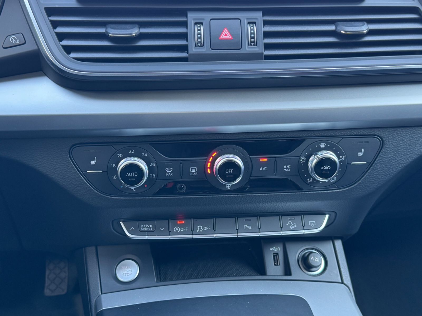 Audi Q5 40 TDI quattro - Samsaru's Car Outlet