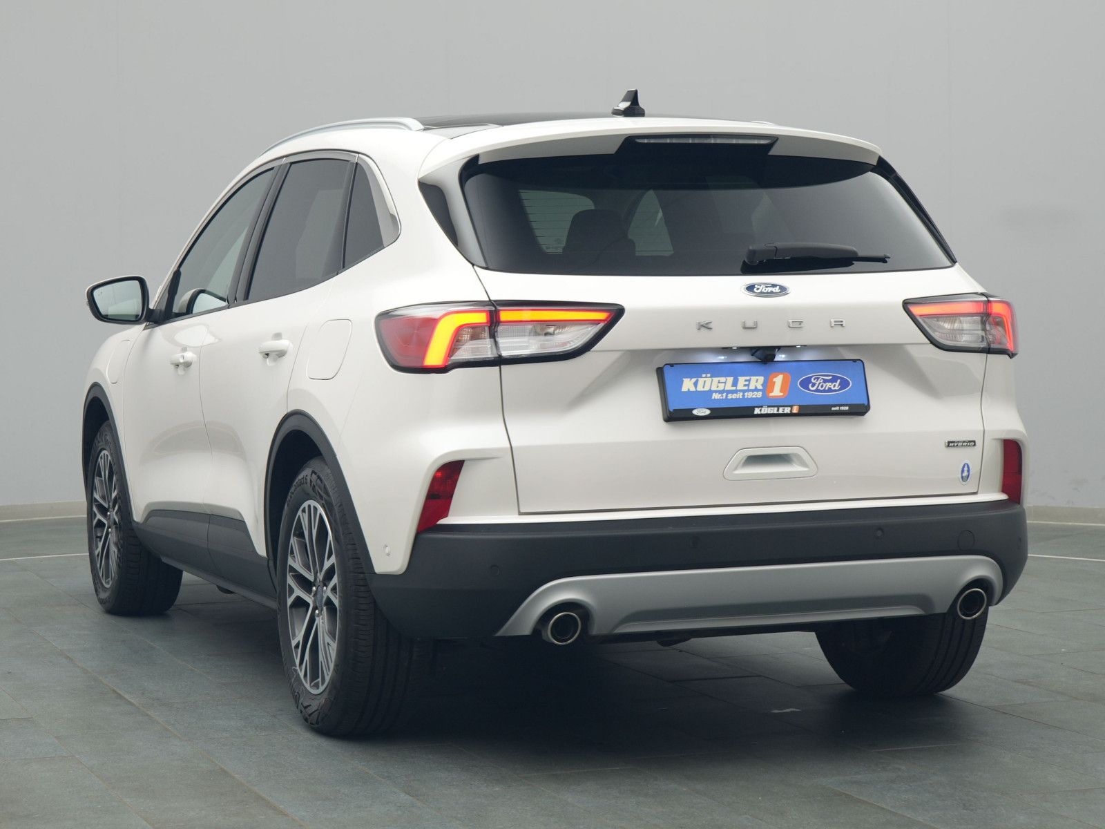 Ford Kuga Titanium X 225PS Plug-in-Hybrid Aut. - Samsaru's Car Outlet