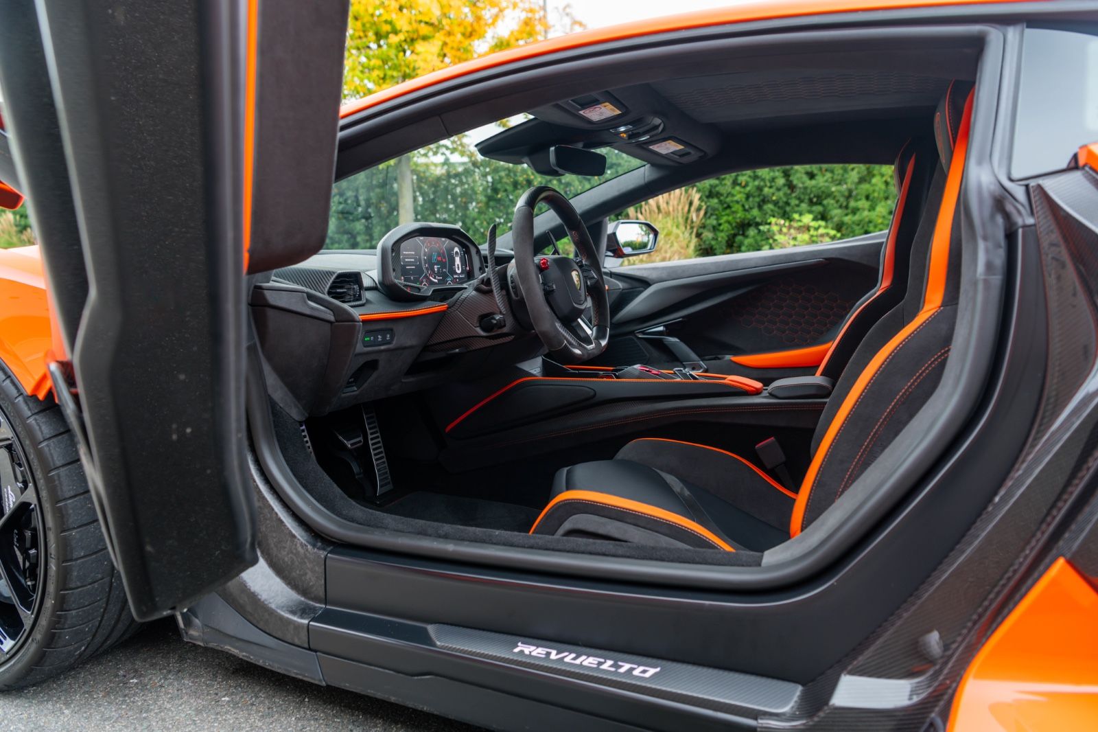 Lamborghini Revuelto *AD PERSONAM*CARBON*FULL ASSIST*SONUS*