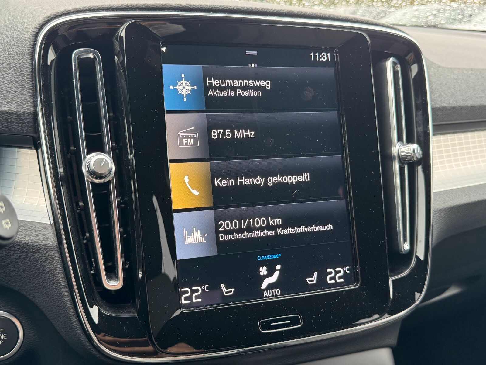 Volvo XC40 T4 Plus Dark AHK|FAHRER ASSIST|LED|ACC