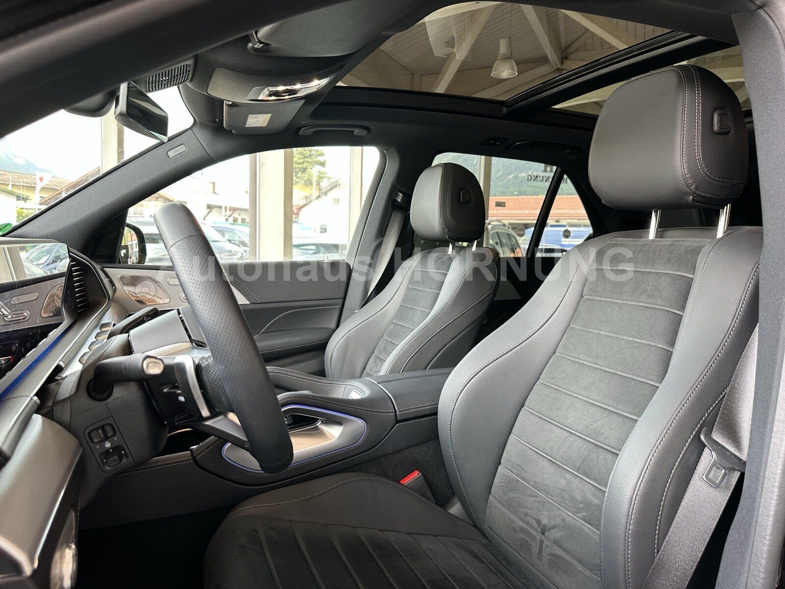 Mercedes-Benz GLE 450 d 4MATIC AMG 360° STH DIST PANO AHK BURM
