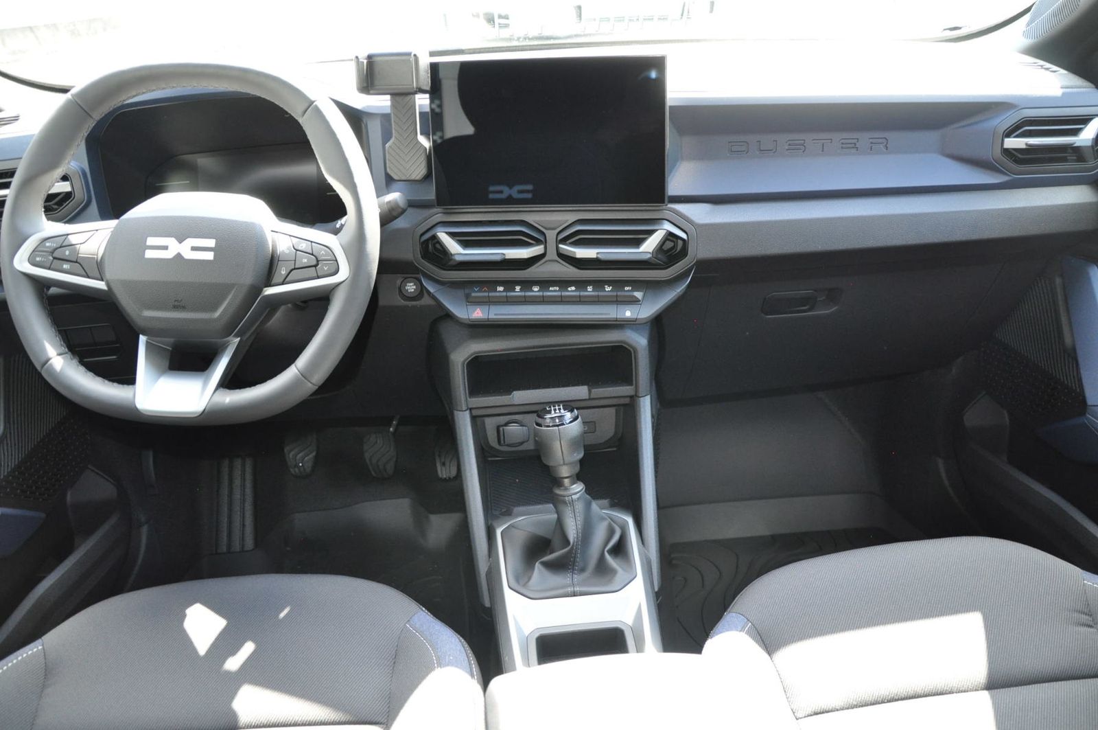 Dacia Duster Journey TCe 130 - Samsaru's Car Outlet