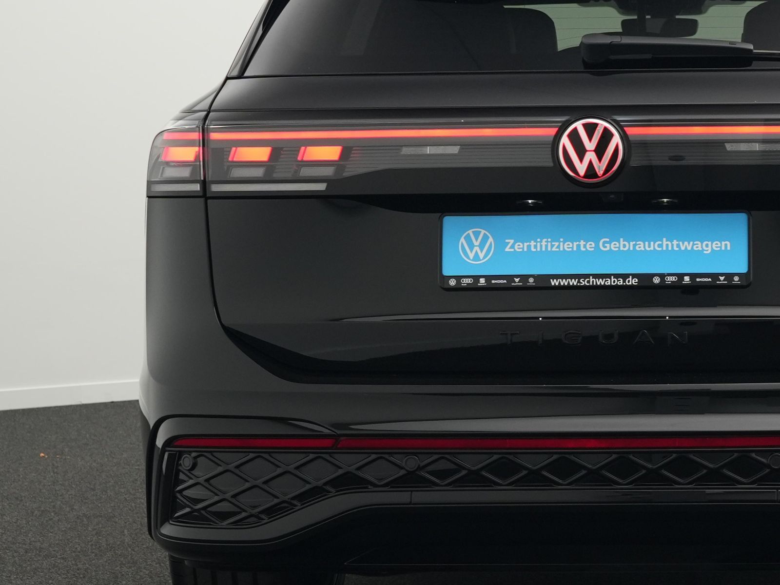 Volkswagen Tiguan R-Line 1.5 TSI eHybrid DSG AHK*R-KAM*NAV