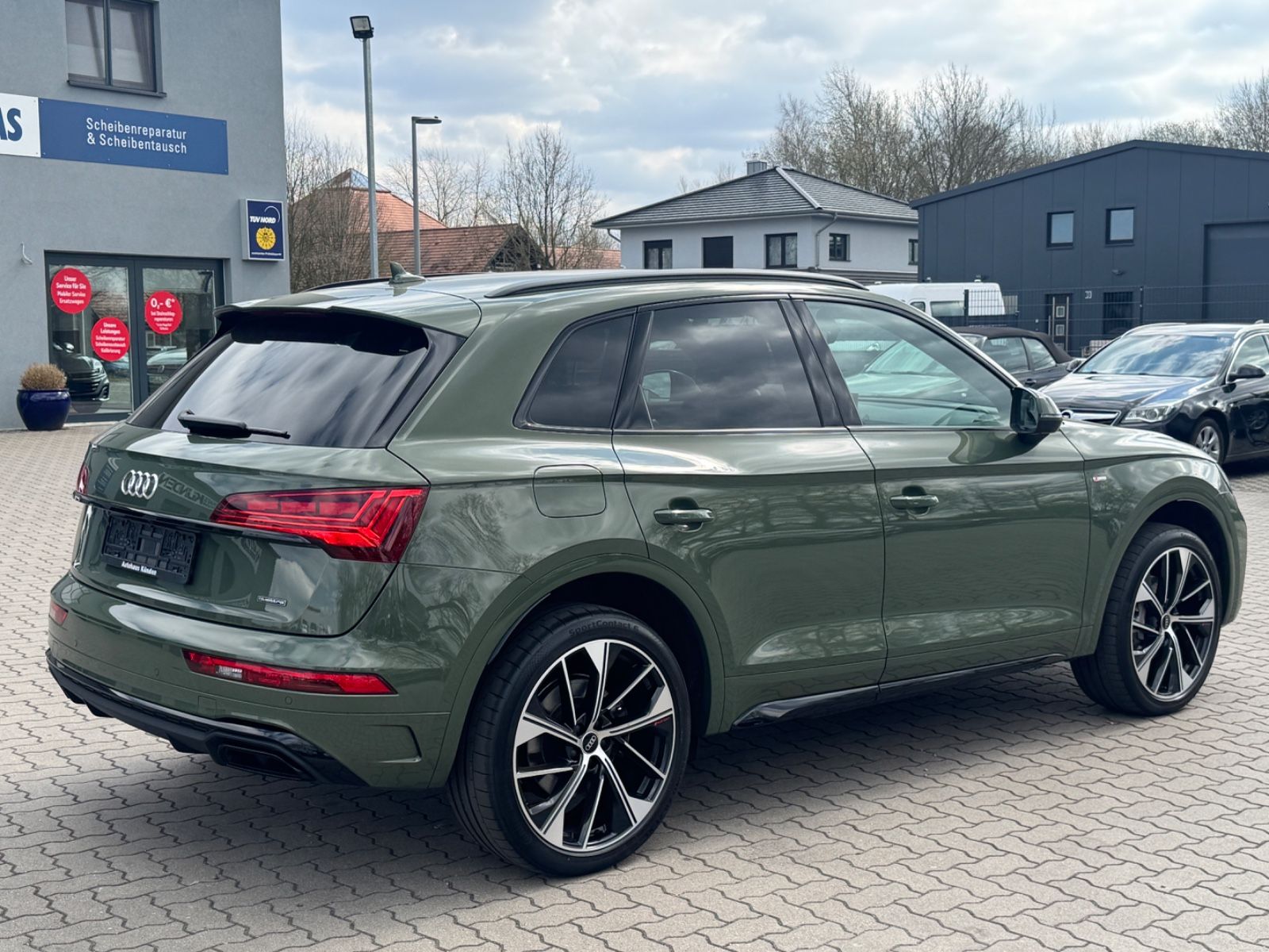 Audi Q5 40 TDI quattro S line - Samsaru's Car Outlet