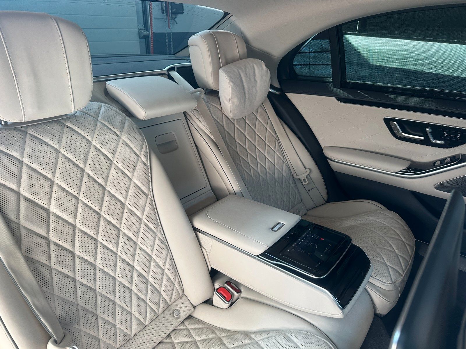 Mercedes-Benz S 580 4Matic L - Samsaru's Car Outlet