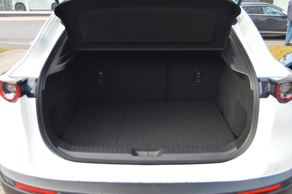 Mazda CX-30 SKYACTIV Benzin 140PS 6AG Centre-line Navi