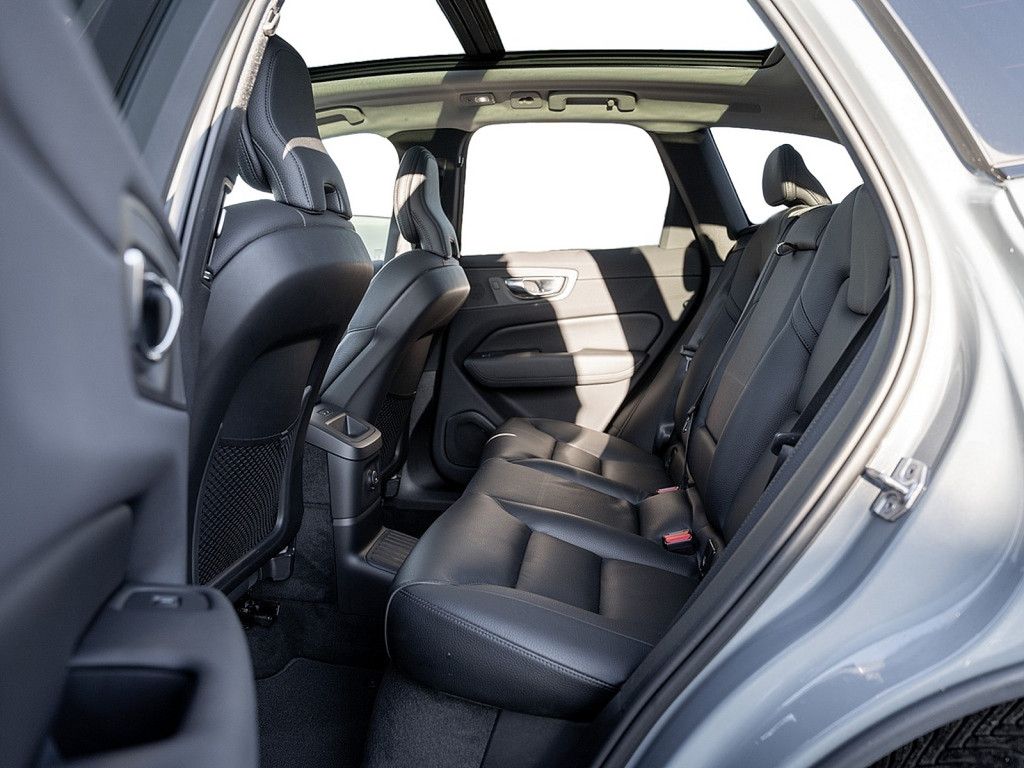 Volvo XC60 T8 R-Design Recharge Plug-In Hybrid AWD H/K